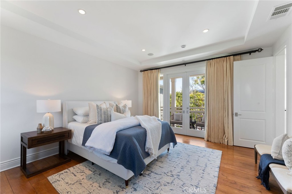 Corona del Mar North of PCH (CNHW) - Residential Lease