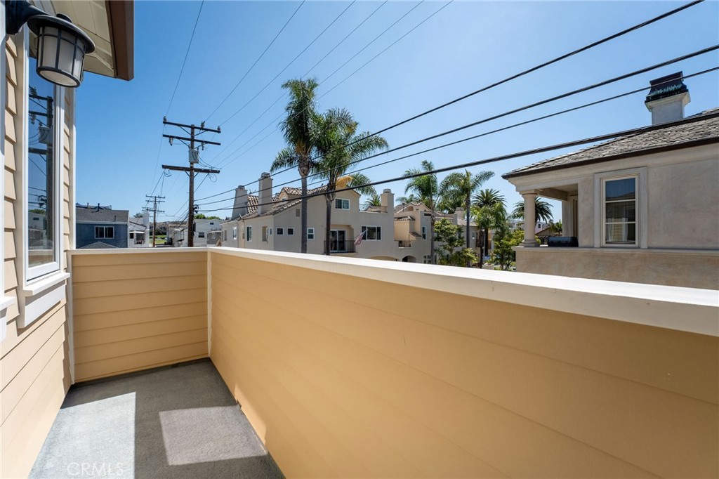 Corona del Mar North of PCH (CNHW) - Residential Lease