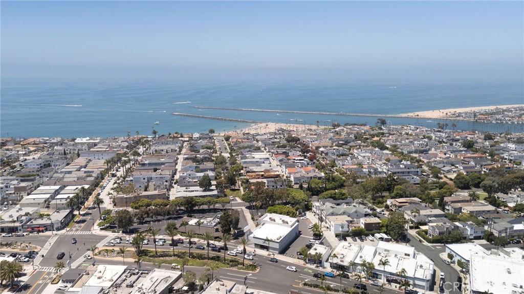 Corona del Mar North of PCH (CNHW) - Residential Lease