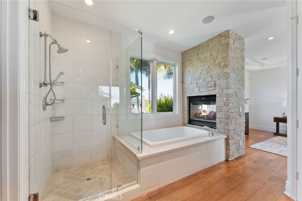 Corona del Mar North of PCH (CNHW) - Residential Lease
