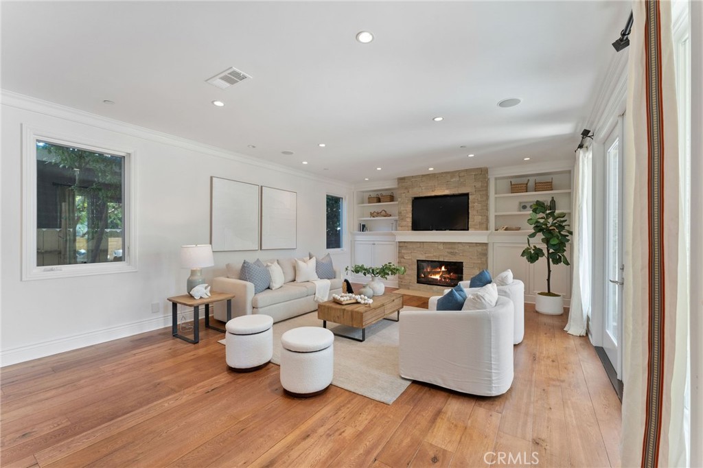Corona del Mar North of PCH (CNHW) - Residential Lease