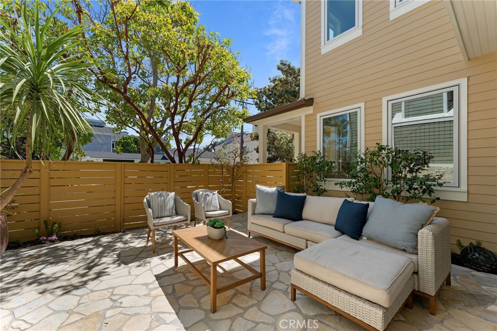 Corona del Mar North of PCH (CNHW) - Residential Lease
