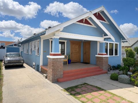 Photo of 1037 N Almond Court, Long Beach, CA 90813 (MLS # SB26116979)