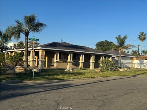 Photo of 14888 Ivy Ave, Fontana, CA 92335 (MLS # CV26056571)