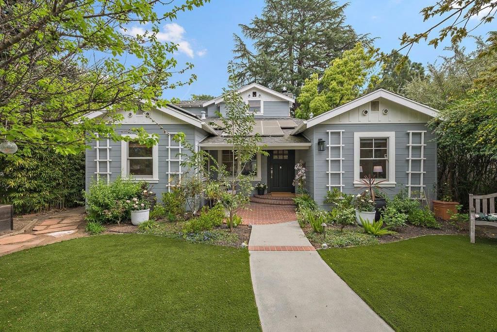 Photo of 40 Pleasant Street, Los Gatos, CA 95030 (MLS # ML82039993)