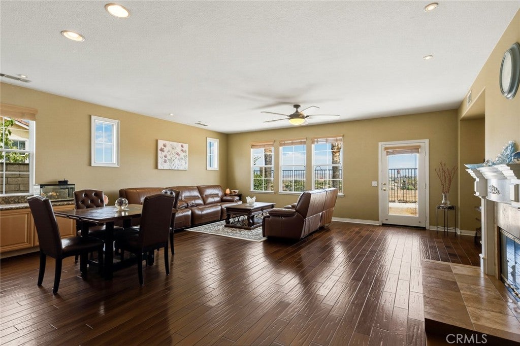 3165 Forest View