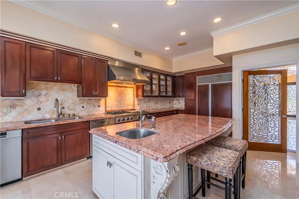 Whittier, California 90605, United States, 5 Bedrooms Bedrooms, ,5 BathroomsBathrooms,Residential,Active,117846