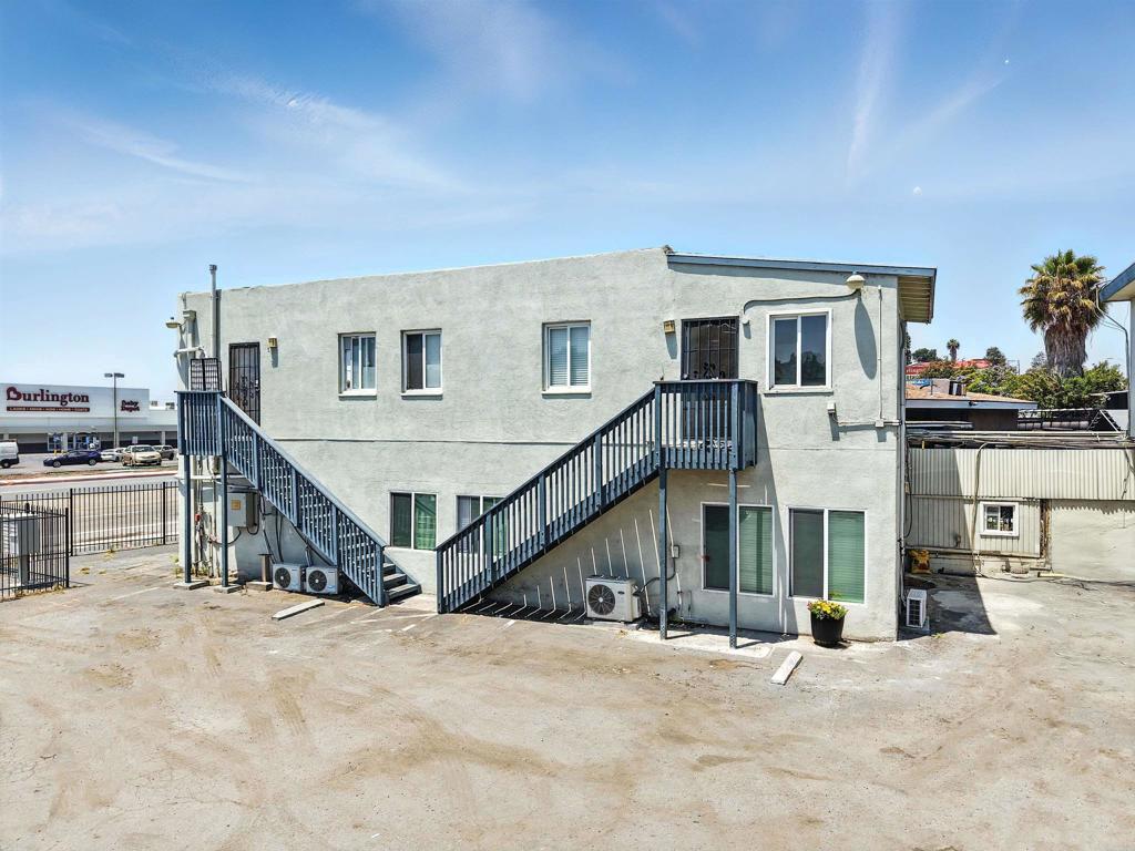 5506 E University Avenue