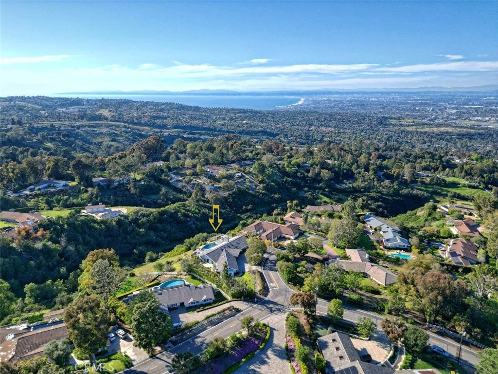 2 El Concho Lane