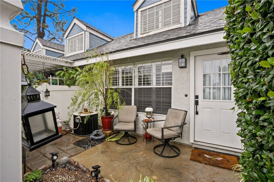 Quaint townhome located in the desirable Nantucket Village in Covina.  Property features 1 bedroom, 1.5 baths, and an open floor plan. Downstairs offers a half bathroom, kitchen, dining area, living room, and washer and dryer hookups. Living room opens to an enclosed private porch. Second story has a spacious loft-style Master Suite with a full bath, and two large closets with one of them being a walk-in closet.  This home is located within walking distance to shopping areas, public transportation and easy access to the 10 and 210 freeways.