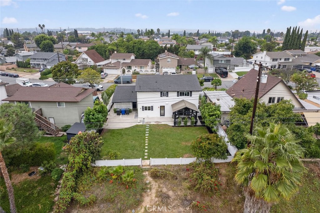 Lake Forest Keys (LK) - Residential