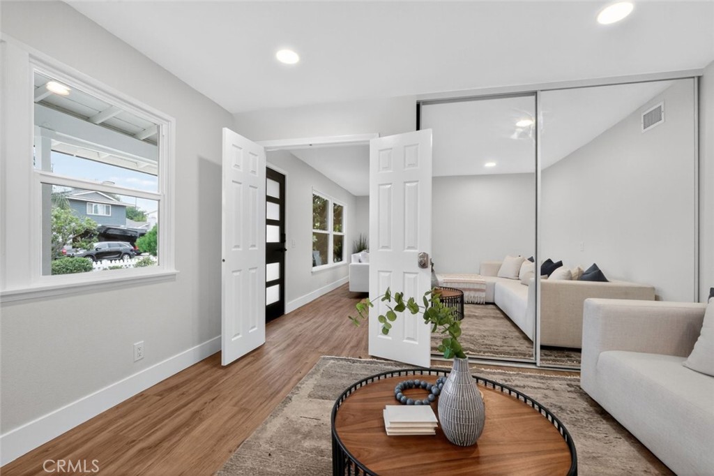 Lake Forest Keys (LK) - Residential