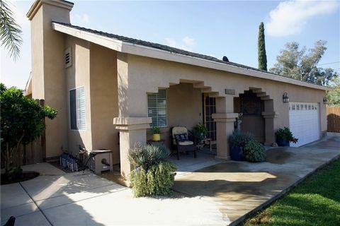 Photo of 9672 52nd St, Jurupa Valley, CA 92509 (MLS # IV25248198) Photo of 9672 52nd St, Jurupa Valley, CA 92509 (MLS # IV25248198)