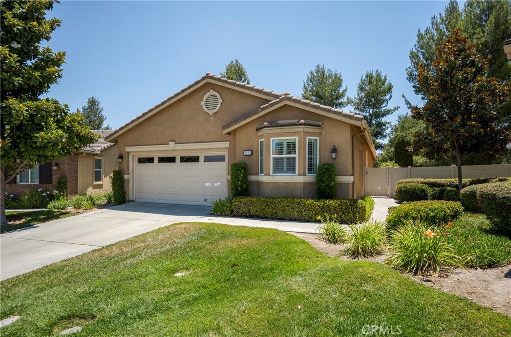 1555 Big Bend