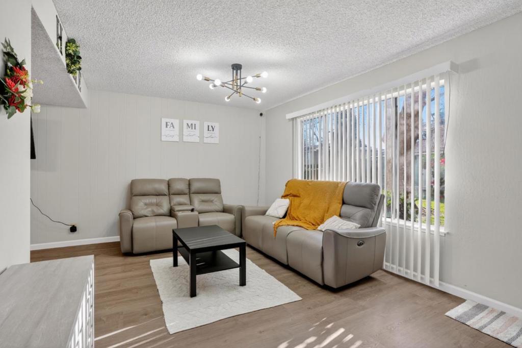 3341 Placer Creek Court