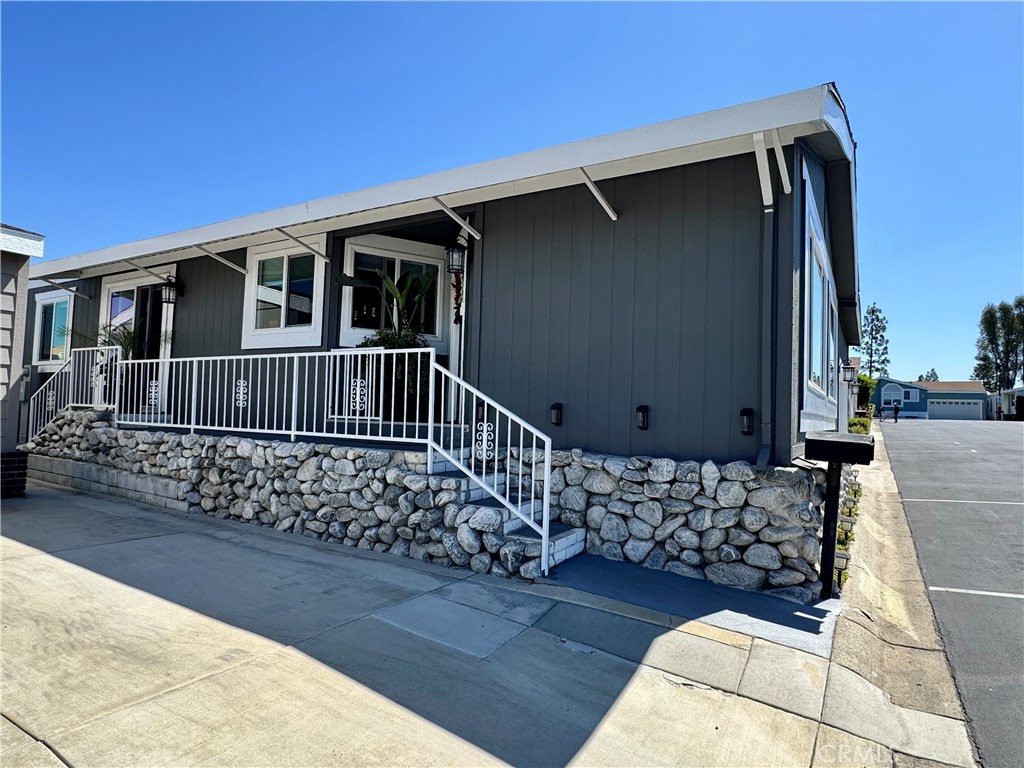 23301 Ridge Route Drive 95