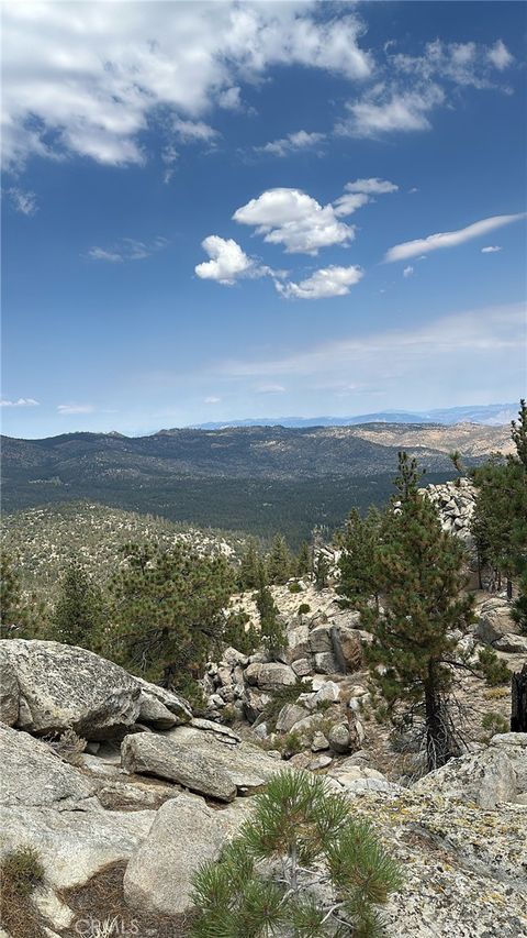 Photo of 15331005 Mountain Meadow Road, Caliente, CA 93518 (MLS # HD25133274)