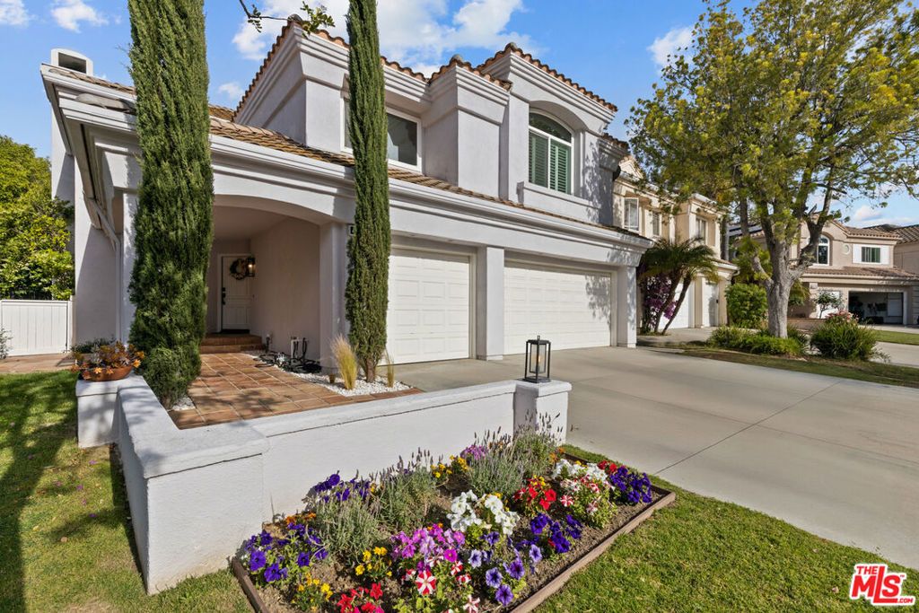 Photo of 4370 Park Monte Nord, Calabasas, CA 91302 (MLS # 25623561)