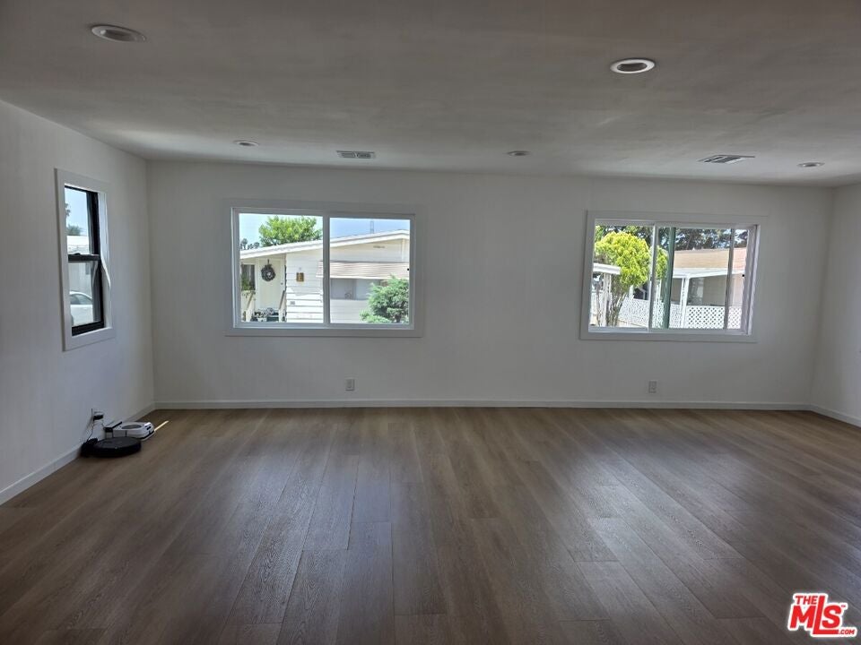 17700 S Avalon Boulevard 204