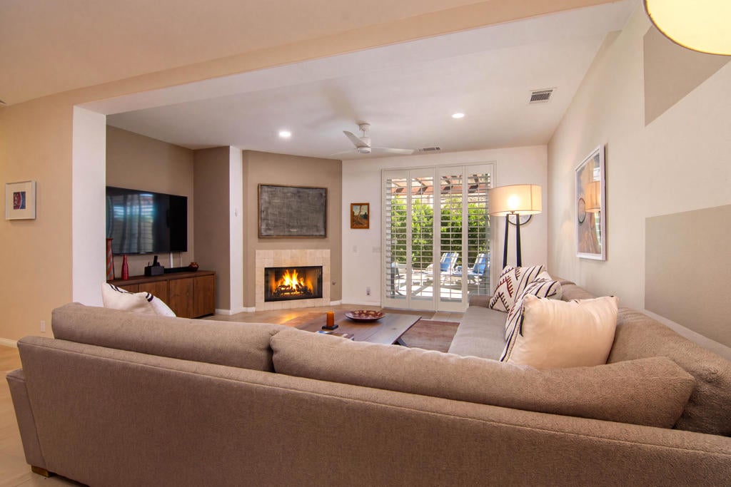 222 Canyon Circle N 5