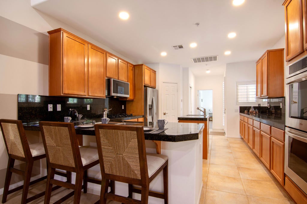 222 Canyon Circle N 5
