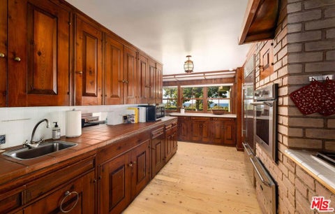 Tiny photo for 275 La Casa Grande Circle, Santa Barbara, CA 93117 (MLS # 26868959)
