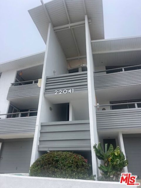 Photo of 22041 PACIFIC COAST Highway #5, Malibu, CA 90265 (MLS # 26718329)