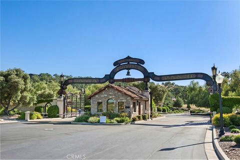 Photo of 1727 Burnt Rock Way, Templeton, CA 93465 (MLS # NS26075611)