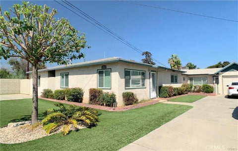Photo of 12931 Roswell Avenue, Chino, CA 91710 (MLS # CV26195737)