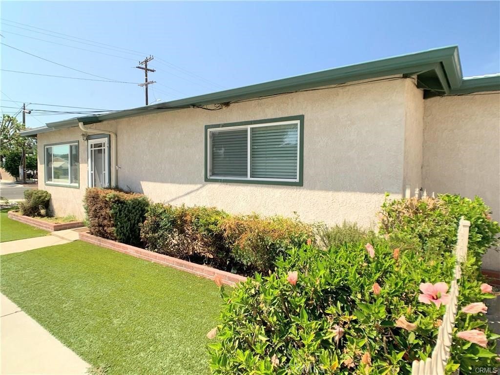 12931 Roswell Avenue