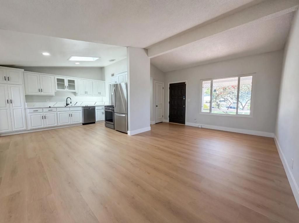 Photo of 27723 Foxlane Drive, Canyon Country, CA 91351 (MLS # ML82038195)