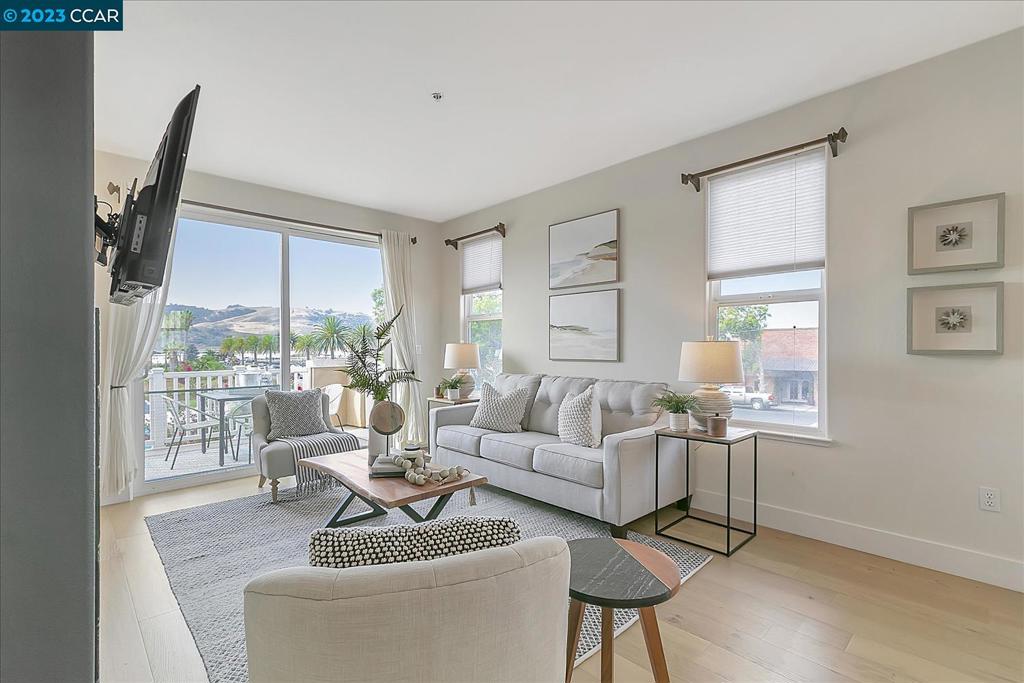 DOWNTOWN - Residential