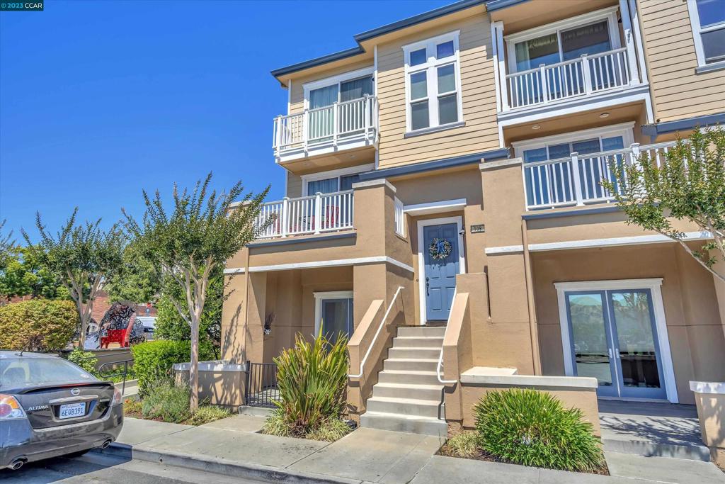 DOWNTOWN - Residential