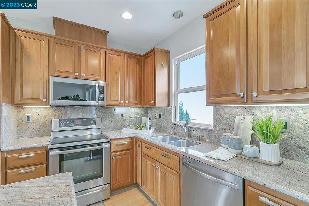 DOWNTOWN - Residential