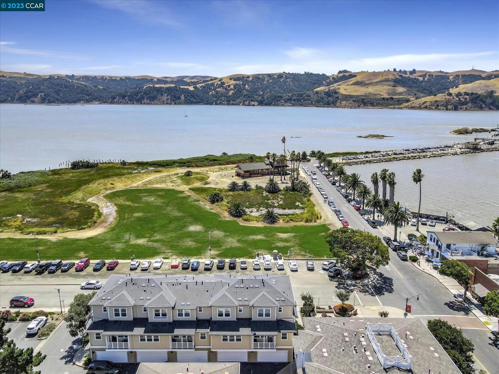 DOWNTOWN - Residential