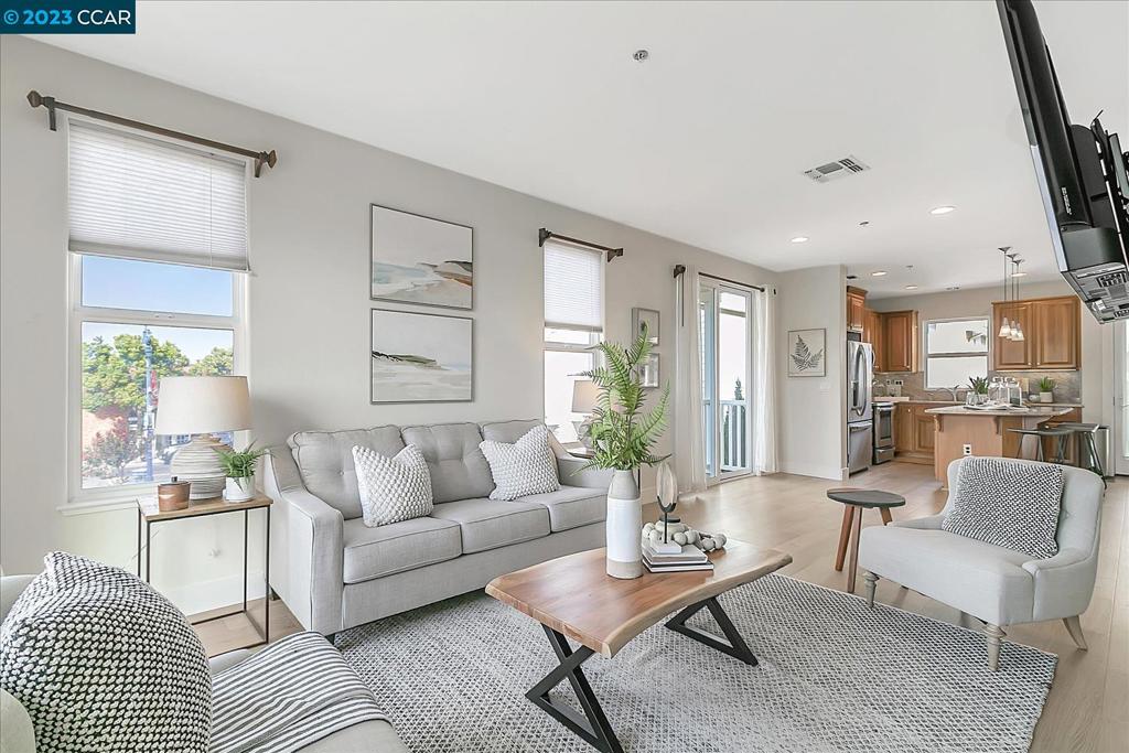 DOWNTOWN - Residential