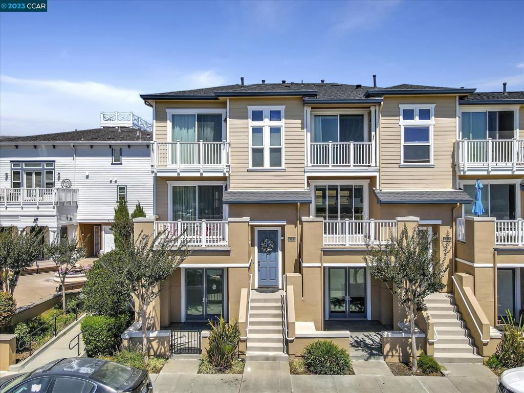 DOWNTOWN - Residential