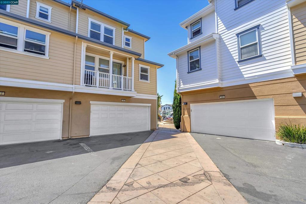 DOWNTOWN - Residential