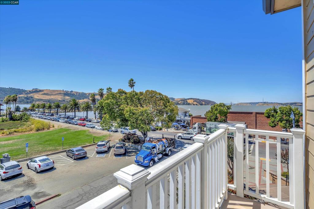 DOWNTOWN - Residential