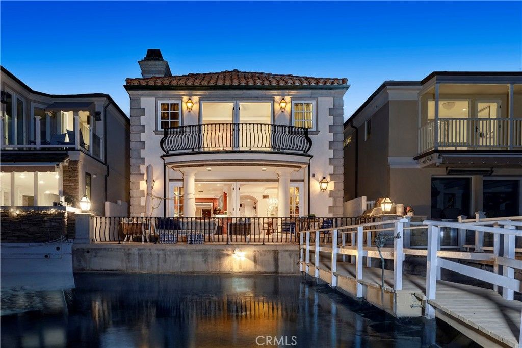 Photo of 339 Via Lido Soud, Newport Beach, CA 92663 (MLS # NP26070281)