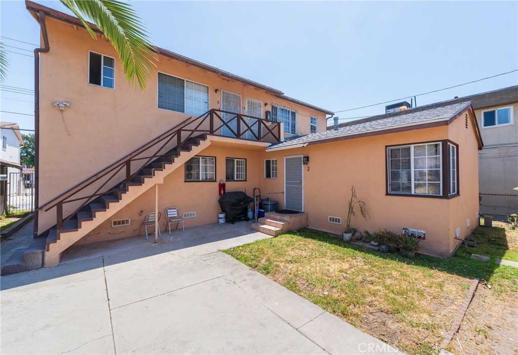 532 S Flower Street
