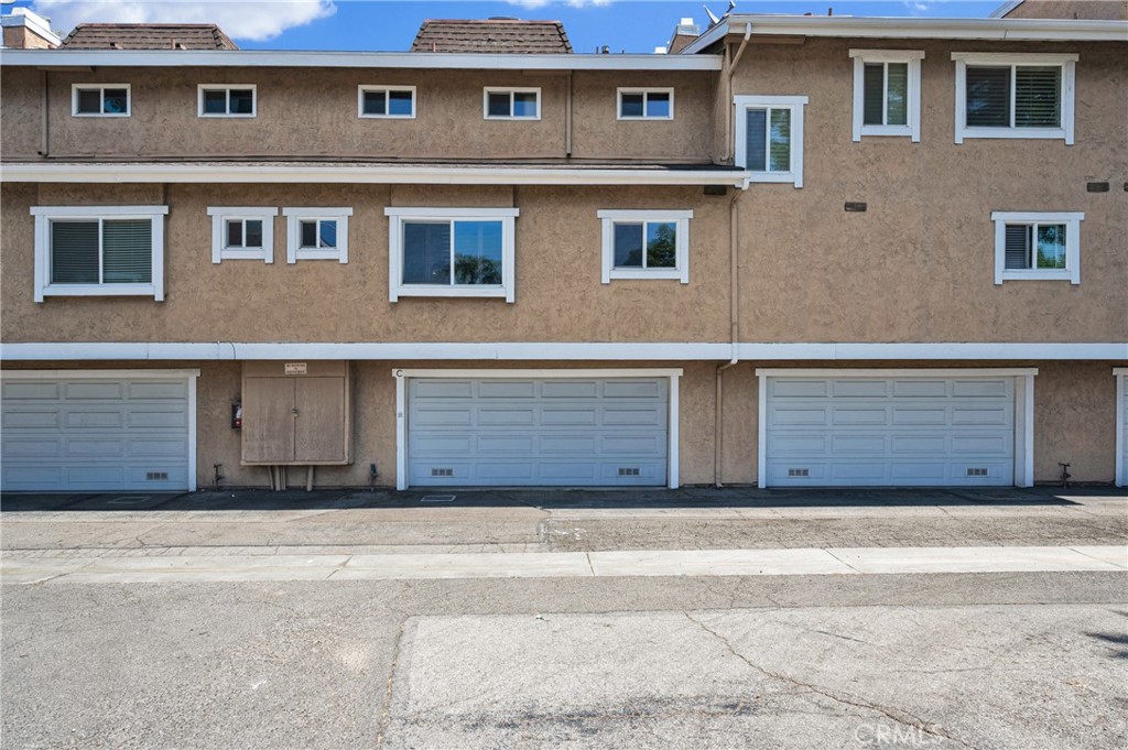 949 W Imperial Boulevard 14 C