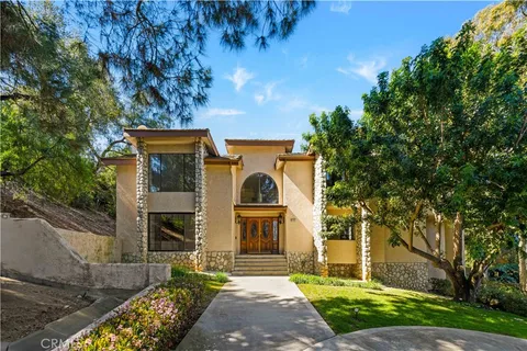 15930 Esquilime Dr, Chino Hills, CA 91709 - MLS#: TR26046004