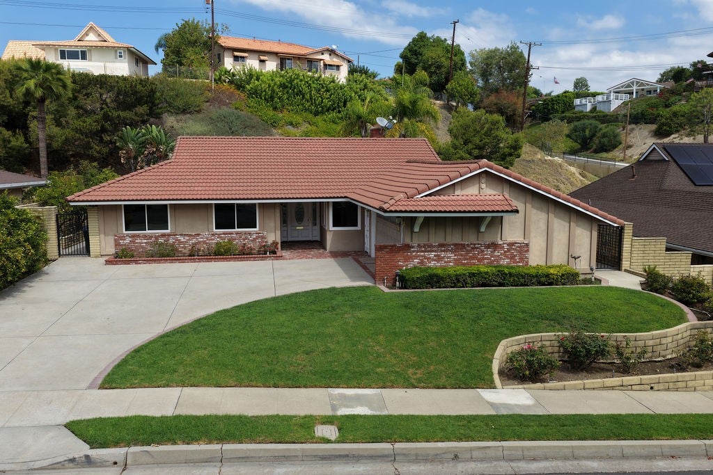 2855 N Shady Glen