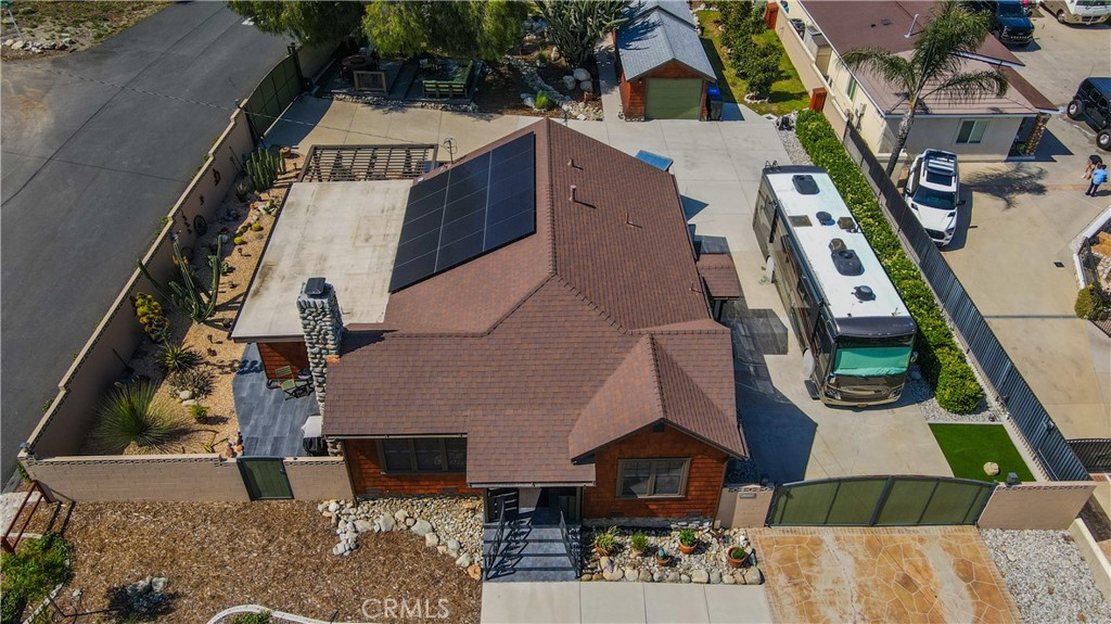 895 W 23rd Street