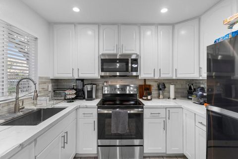 Tiny photo for 106 Rancho Drive #A, San Jose, CA 95111 (MLS # ML82049908)