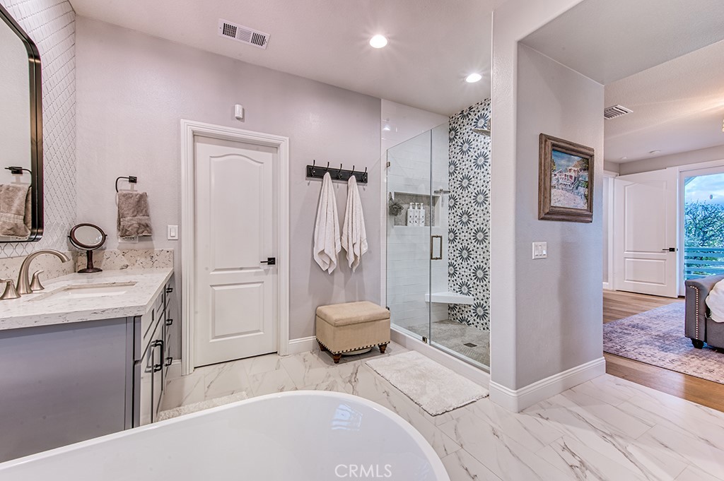 Rancho Mission Viejo, California, 92694, United States, 5 Bedrooms Bedrooms, ,4 BathroomsBathrooms,Residential,Active,2038210