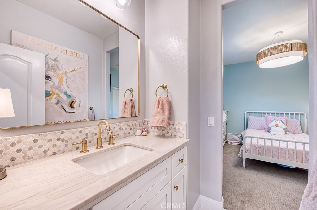Rancho Mission Viejo, California, 92694, United States, 5 Bedrooms Bedrooms, ,4 BathroomsBathrooms,Residential,Active,2038210