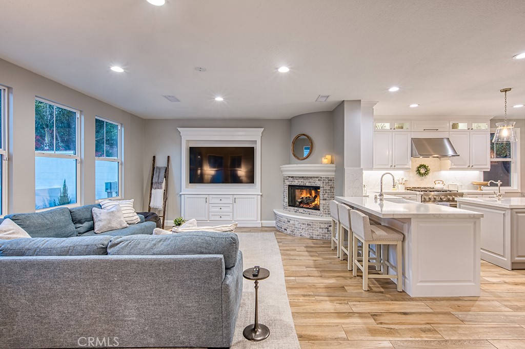 Rancho Mission Viejo, California, 92694, United States, 5 Bedrooms Bedrooms, ,4 BathroomsBathrooms,Residential,Active,2038210