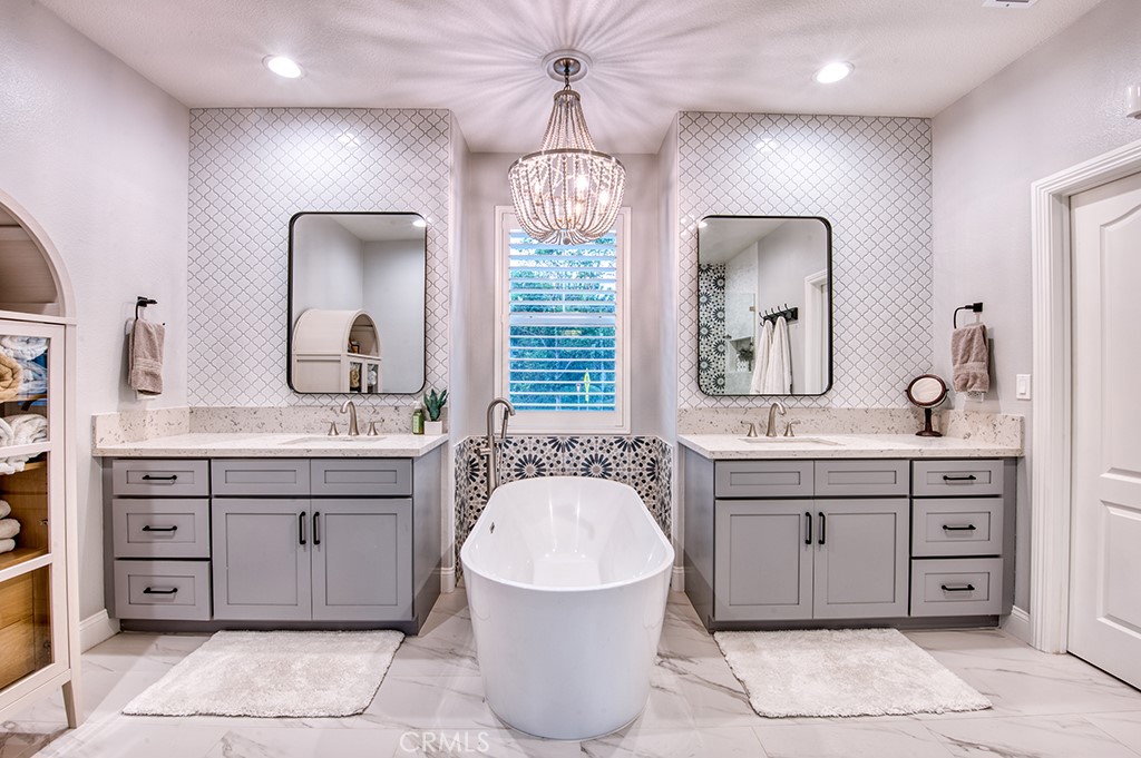 Rancho Mission Viejo, California, 92694, United States, 5 Bedrooms Bedrooms, ,4 BathroomsBathrooms,Residential,Active,2038210